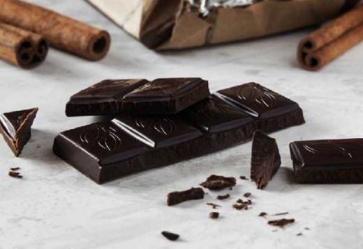 Cokelat Hitam Ternyata Bisa Menurunkan Tekanan Darah Tinggi