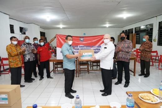 Cegah Penularan Covid-19, Kemendagri Salurkan Bantuan Masker ke FKUB Provinsi Papua