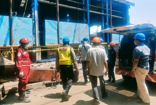 Diduga Lupa Kaitkan Tali, Tukang Cat Tewas Usai Jatuh Saat Bekerja