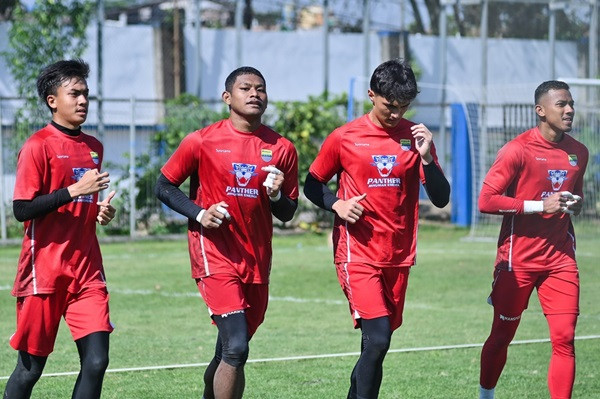 Program Pelatih Kiper Persib Bandung Promosikan Kiper Muda