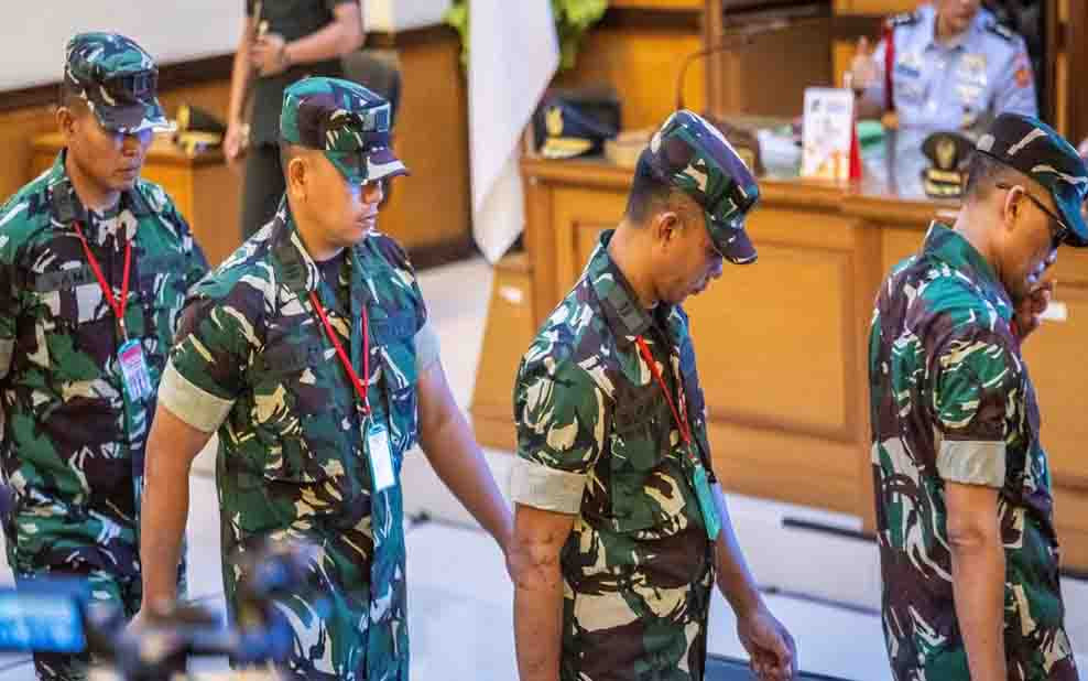 Hukuman Dikurangi, Prajurit TNI Pelaku Penyiraman Lolos Pemecatan