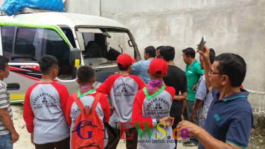 Angkutan PO Karmila yang Bawa Pelajar SMP Bagan Sinembah Tabrak Mobil PNS di Duri