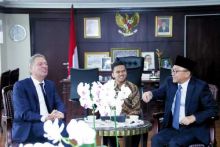 Minta Indonesia dan Belanda Segera Move On, Ketua MPR: Lupakan Sejarah Kelam