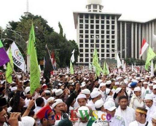 Puluhan Ribu Orang Sudah Berkumpul di Istiqlal, Massa Siap Bergerak Usai Salat Jumat