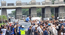 Ribuan Warga Medan Sambut Anies Baswedan dari Bandara hingga Jalan Raya
