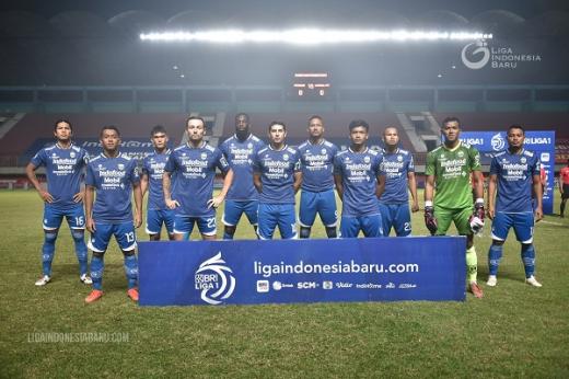 Hadapi Madura United, Persib Bandung Diperkuat Nick Kuipers
