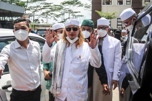 Sediakan Kain Kafan Jelang Diperiksa, Habib Bahar: Apapun yang Terjadi, Sudah Siap!