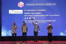 Menkominfo Raih Penghargaan Top Leader on Digital Implementation