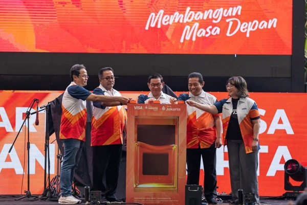 Transformasi Menuju Bank Berorientasi Global, Bank Jakarta Luncurkan Kartu Debit Visa
