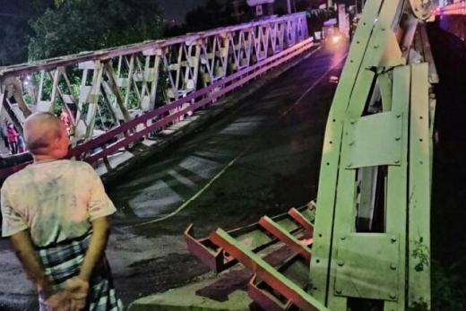Jembatan Penghubung Kota Pekalongan - Pemalang Amblas, Arah Jakarta Wajib Masuk Tol