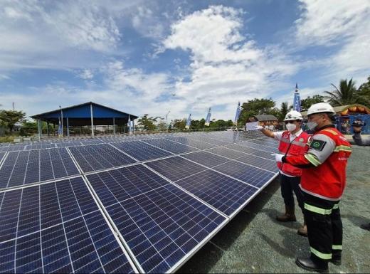 PLTS Terpusat Sudah Aktif 24 Jam, Warga Desa Batu Bingkung Merdeka Listrik