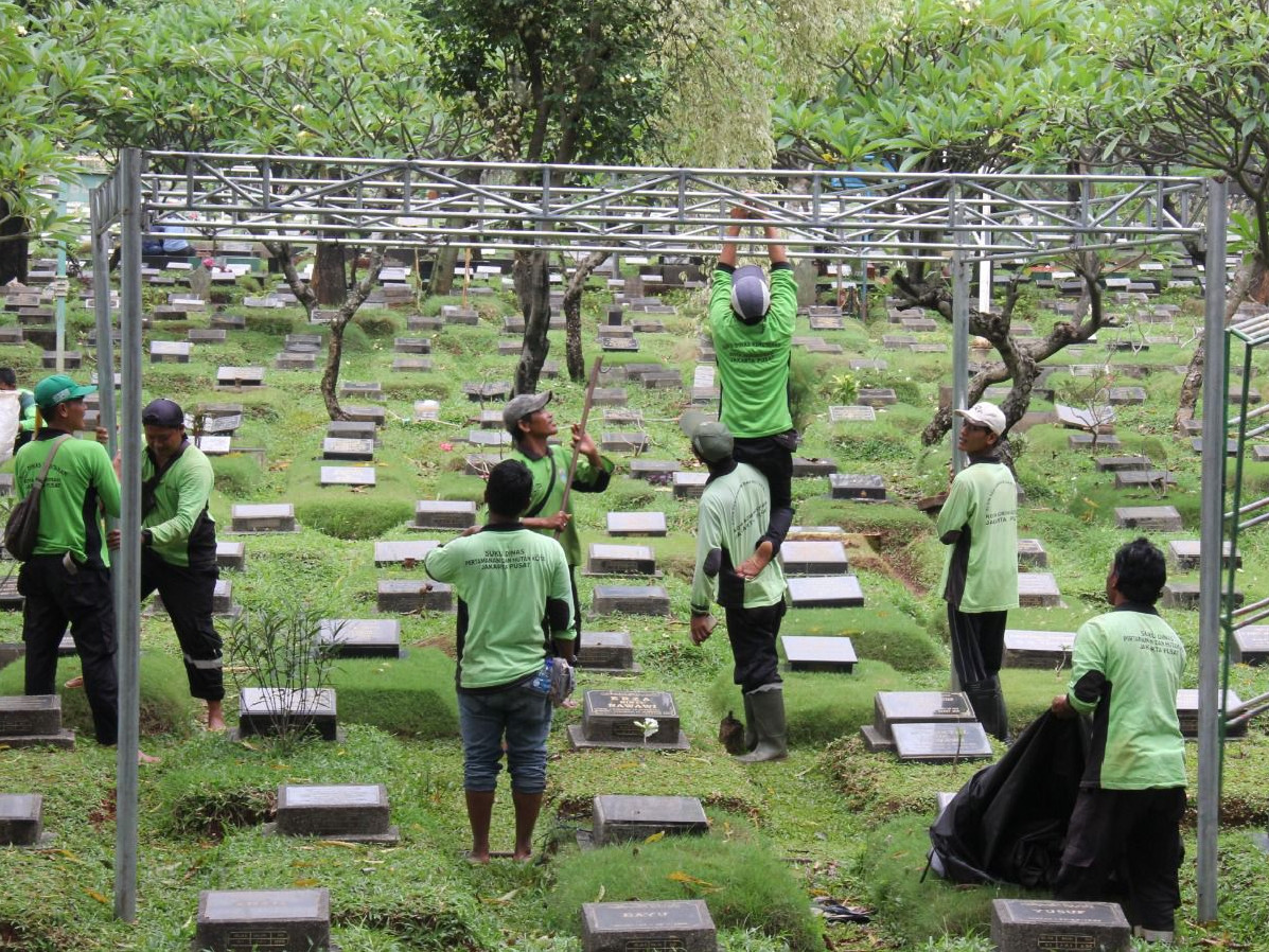 Pemprov DKI Gratiskan Layanan Pemakaman di 82 TPU