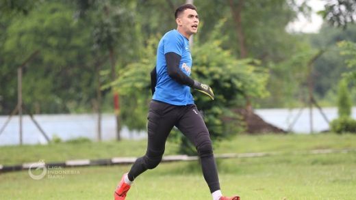 Pelatih Kiper Borneo FC Bangga Aksi Nadeo