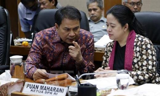 KPK Didesak Tetapkan Azis Syamsuddin Jadi Tersangka