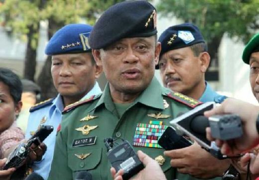 Jalan Kaki ke Acara HUT TNI, Panglima Gatot Minta Maaf ke Presiden Jokowi