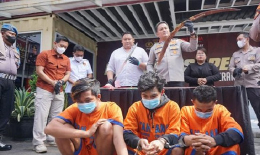 Surabaya Darurat Gangster! Pos Perumahan hingga Warkop Jadi Korban