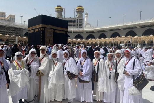 Umrah Perdana saat Pandemi, Jemaah Indonesia Berangkat Sabtu