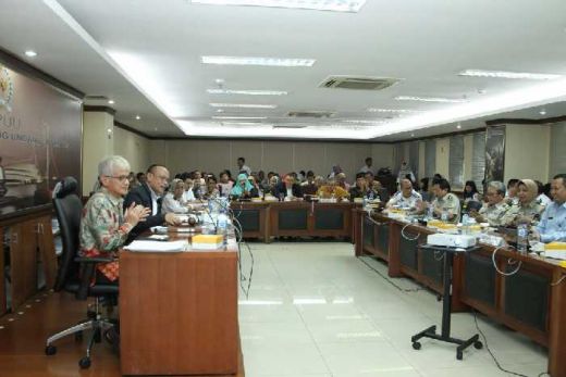 Komite IV DPD RI: Awasi Mekanisme Penerimaan Negara Bukan Pajak