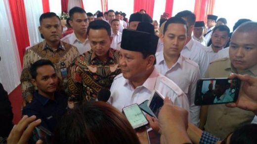 Prabowo Subianto: Wah Banyak Wartawan, Sekarang Kita Friend Ya!