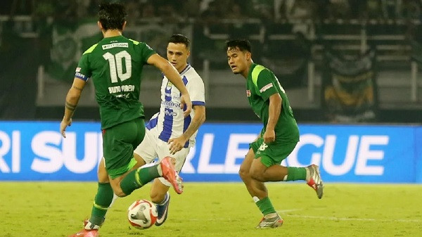 Kemilau Tony FIrmansyah Tempati Posisi Winger Kanan