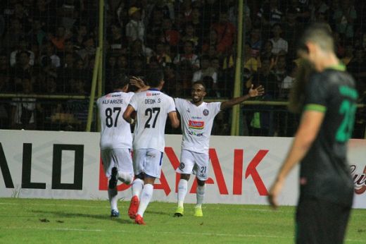 Arema FC Tak Pilih Lawan di Laga Final