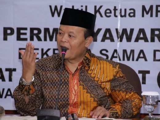 Andi Arief Cuit soal Setan Gundul, HNW: Justru PD Sebut Prabowo Menang 62%