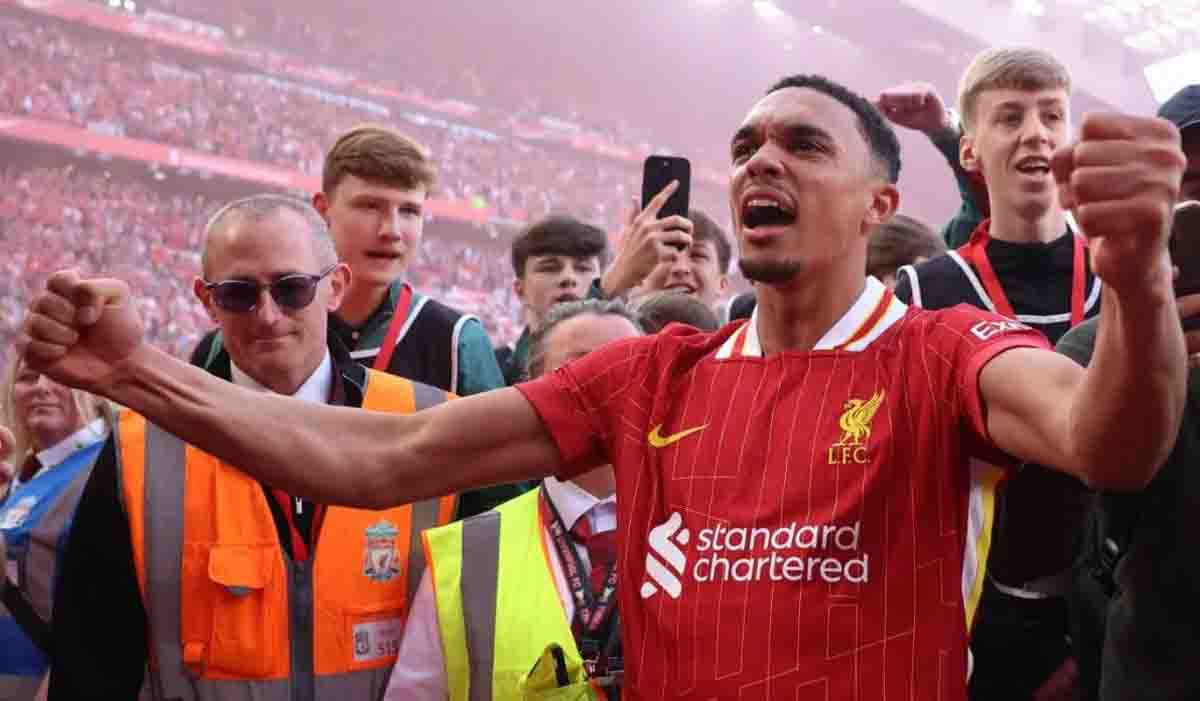 Trent Alexander-Arnold Akhiri Kebersamaan 20 Tahun dengan Liverpool