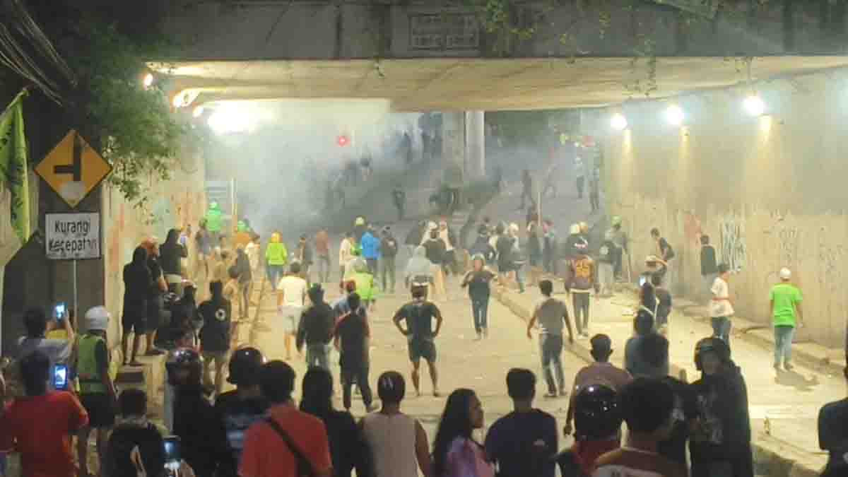 Manggarai Ricuh Lagi, Dua Kelompok Warga Terlibat Tawuran Bersenjata Tajam