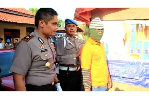Angkut 7 Juta Butir Mercon Pakai Truk, Anggota Polisi Ditangkap