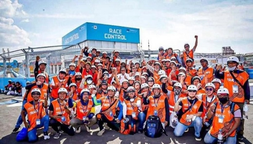Bekerja dalam Sunyi, Inilah Orang-orang di Balik Kesuksesan Formula E