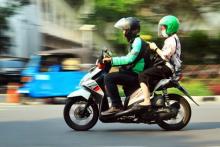 Jalan Masuk Jakarta Disekat, Ojol Bingung Antar Pesanan