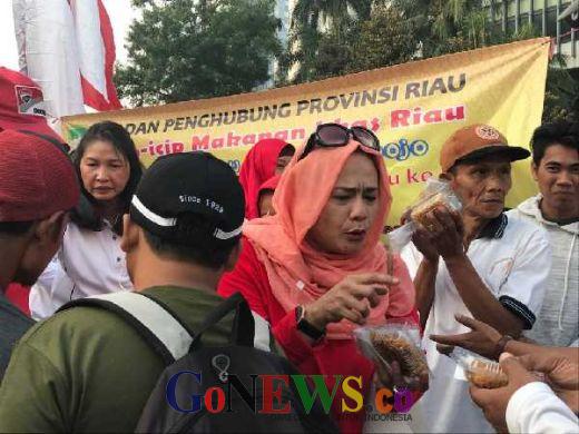 Sambut HUT Riau ke-60, Badan Penghubung Riau Gelar Bazar di CFD Thamrin