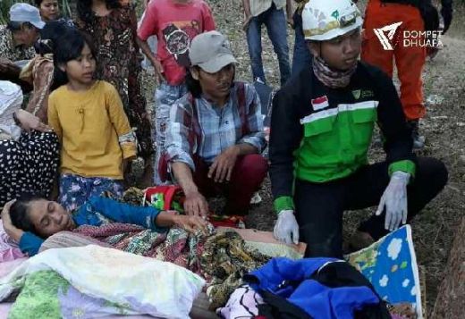 Dompet Dhuafa Terjunkan Tim Spesialis Kesehatan dan Bantu Menyisir Korban Gempa di Lombok