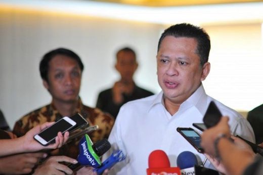 Rupiah Terjun Bebas, Ketua DPR: Jangan Ada Pihak Jadikan Kambing Hitam