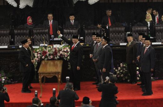 Ketua MPR: Menteri Kabinet Baru Jokowi harus Komunikatif dan Responsif