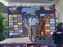 Indra Gamulya Perkenalkan KOPSI di Urban Downhill Java Series 2023
