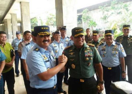Jenderal Gatoto Kawal Marsekal Hadi saat Jalani Uji Kelayakan di DPR