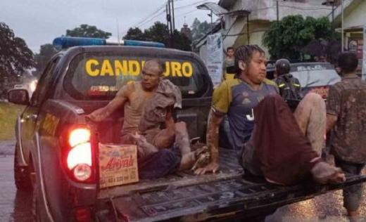 Terdengar Suara Gemuruh dari Semeru, Pengungsi yang Nekat Pulang Dievakuasi