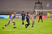 Gagal Raih Poin Penuh, Pelatih Arema FC Kecewa