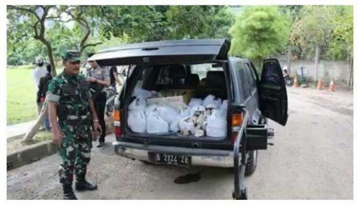 Rumah SBY Didemo, Polisi Amankan Mobil Terrano Hitam dan Nasi Bungkus Diduga Milik Adian Napitupulu