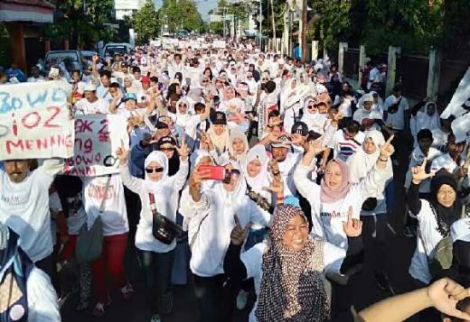 Tak Cuma GBK, Ribuan Relawan Roemah Djoeang Prabowo Sandi juga Putihkan Cirebon