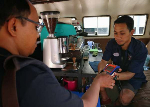 Penyaluran Kredit Sektor Kecil Menengah BRI Triwulan I 2022 Capai Rp21,3 Triliun, Amam: Ini akan Dorong Ekonomi Lebih Bergairah