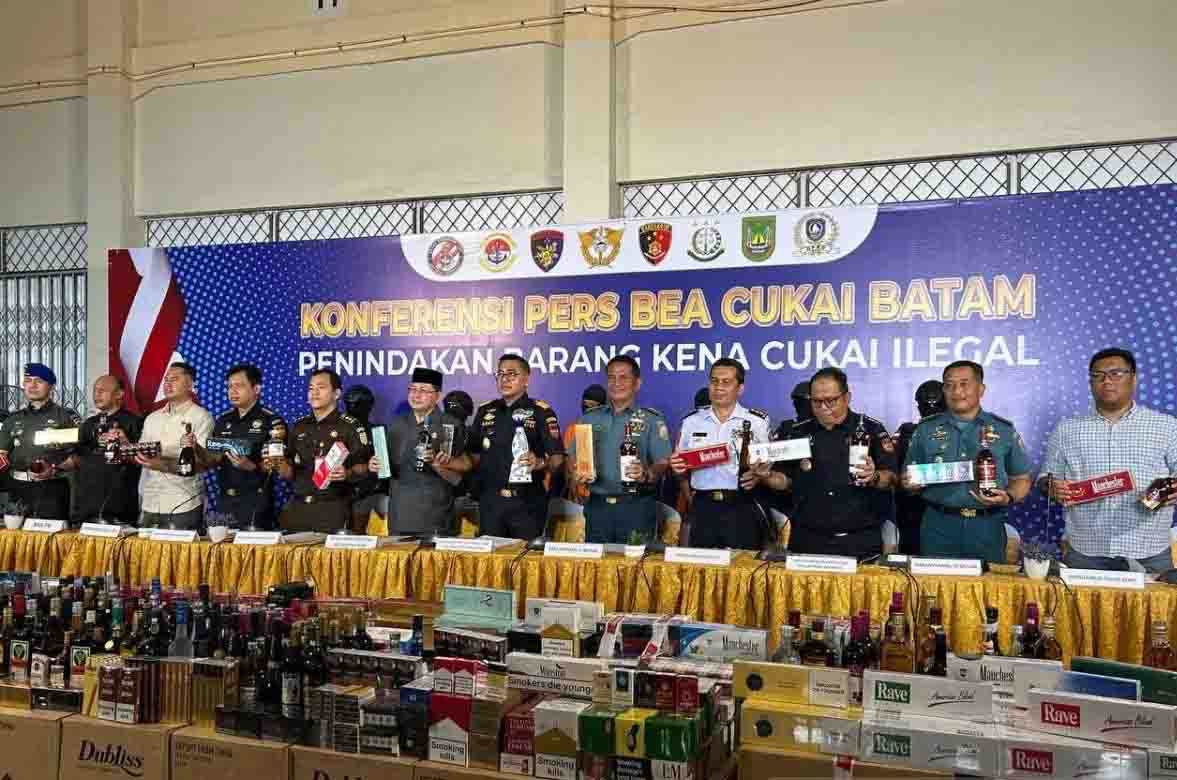 Bea Cukai Batam Cegah Kerugian Negara Rp18,9 Miliar dari Rokok dan Miras Ilegal