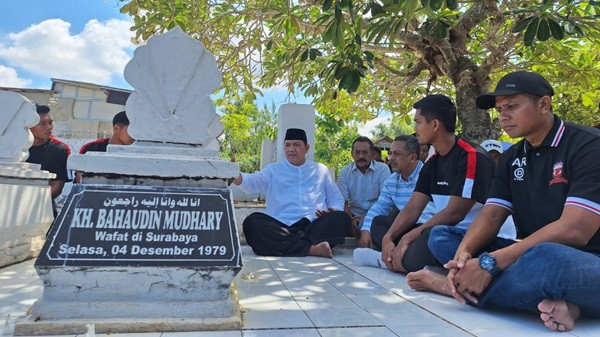 Presiden Madura United FC Kenalkan Budaya Madura ke Lilinha Cs