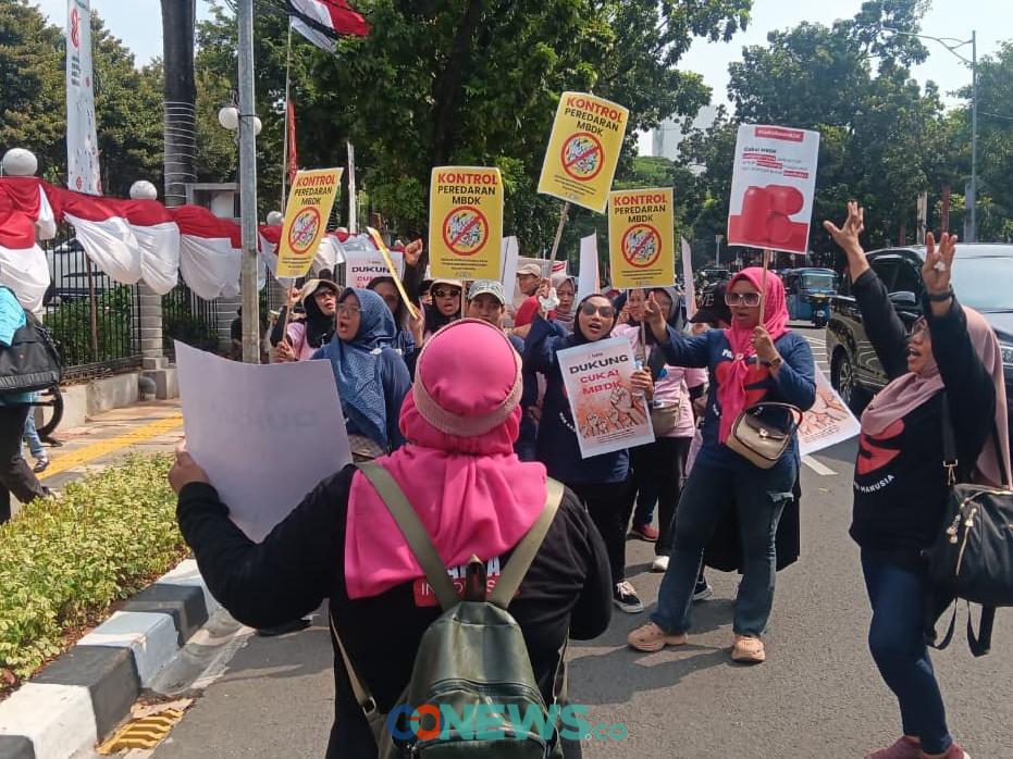 FAKTA Beri Tenggat 15 Hari untuk Penerbitan PP Cukai MBDK