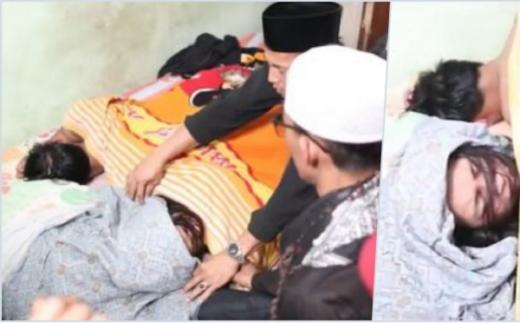 Viral, Pasangan Begituan Tak Bisa Lepas dan Menangis Minta Tolong, Ustaz Sampai Turun Tangan