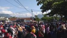 Demo Omnibus Law, Ribuan Buruh Garut Blokir Jalur Menuju Bandung