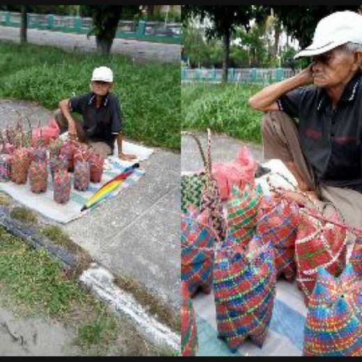 Kakek Penjual Tas Anyaman di Pinggir Jalan Kota Pekanbaru Ini Mendadak Jadi Perbincangan di Medsos