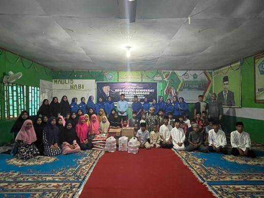 Untuk Kesembuhan SBY, Demokrat Pekanbaru Gelar Doa Bersama dan Bebagi dengan Anak Yatim Piatu