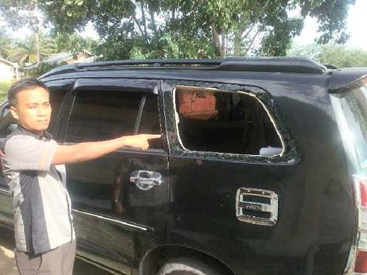 Waspada! Beraksi Siang Bolong, 2 PNS Jadi Korban Pecah Kaca di Parkiran Masjid Kabupaten Rohul, Uang Rp18 Juta Lebih Raib